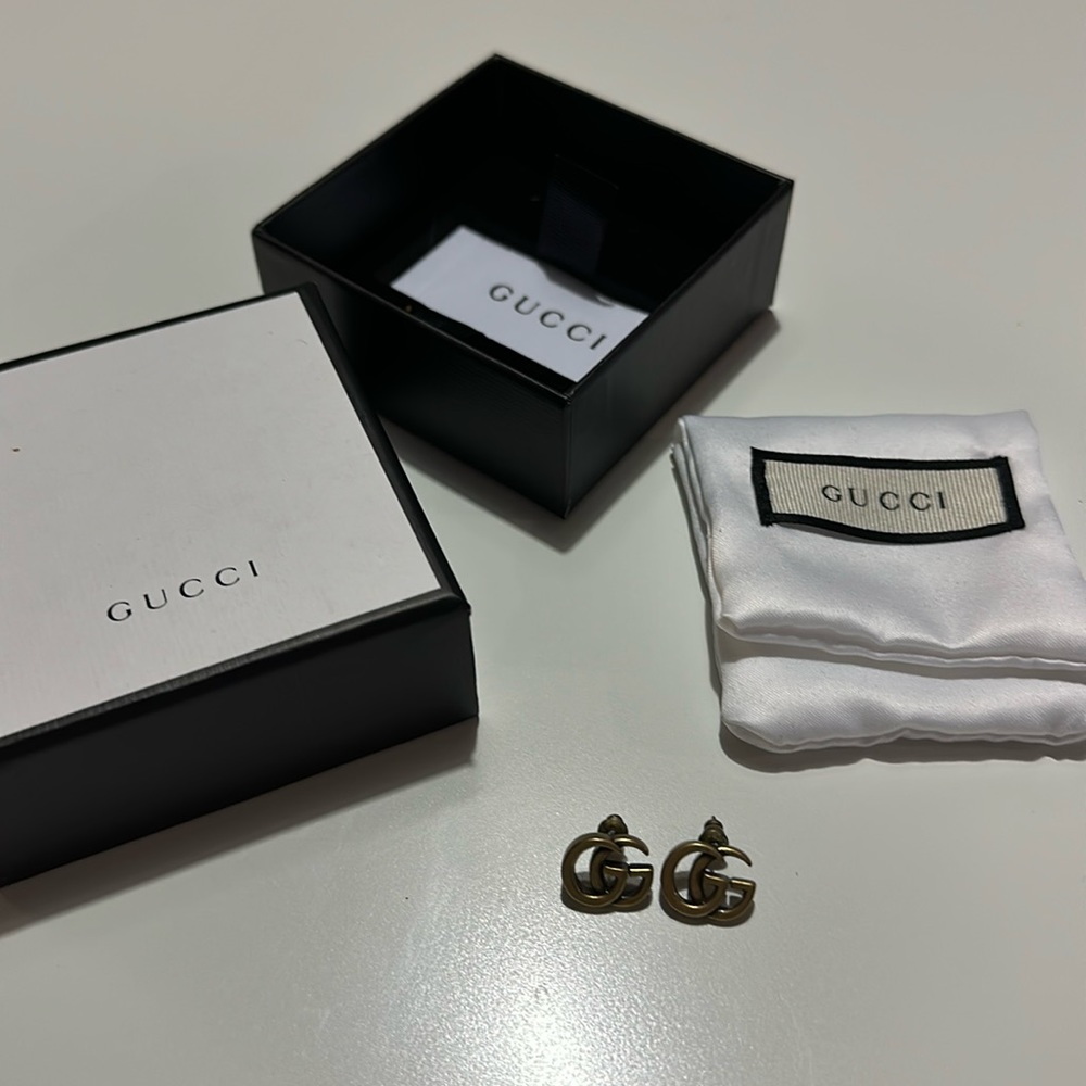GG style Earrings